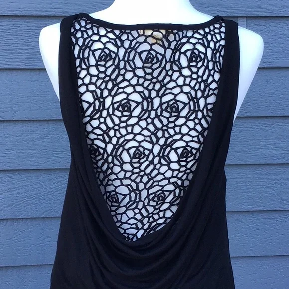 Black Swan Crochet Drape Back Tank Top - Picture 4 of 9